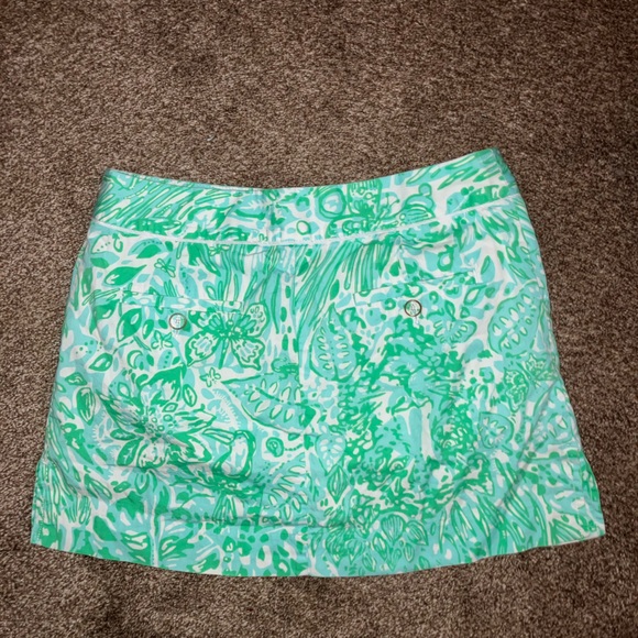 Women’s Lilly Pulitzer Iguana Green Skort size 4 - Picture 2 of 3